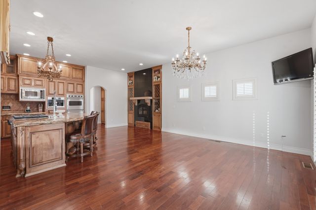 800 Salida Sandia SW, Albuquerque, NM 87105