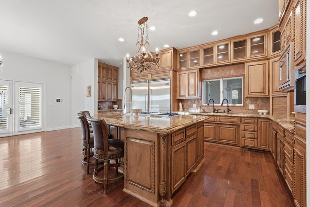 800 Salida Sandia SW, Albuquerque, NM 87105