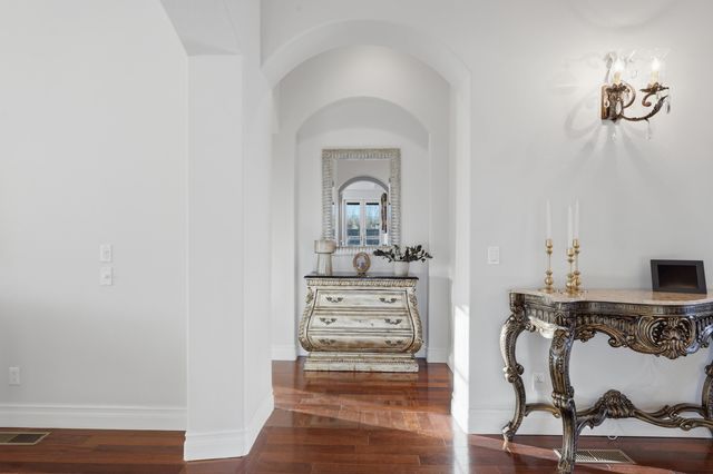 800 Salida Sandia SW, Albuquerque, NM 87105