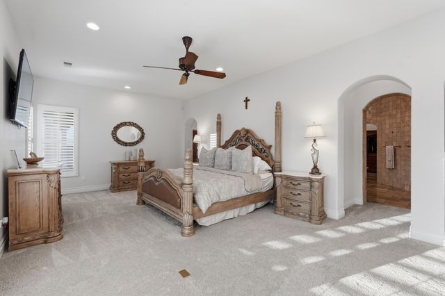 800 Salida Sandia SW, Albuquerque, NM 87105