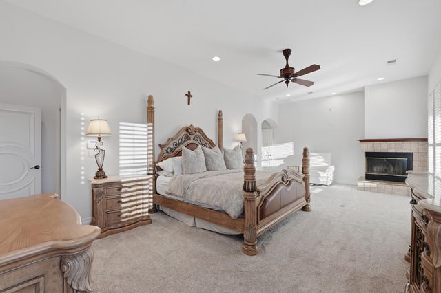 800 Salida Sandia SW, Albuquerque, NM 87105