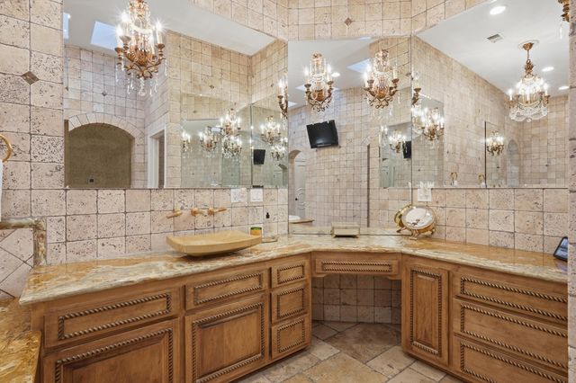 800 Salida Sandia SW, Albuquerque, NM 87105