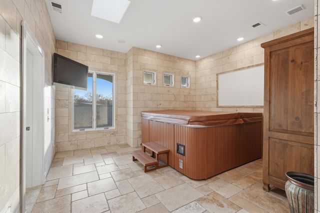 800 Salida Sandia SW, Albuquerque, NM 87105