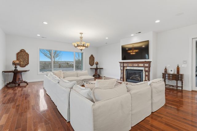 800 Salida Sandia SW, Albuquerque, NM 87105