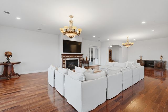 800 Salida Sandia SW, Albuquerque, NM 87105