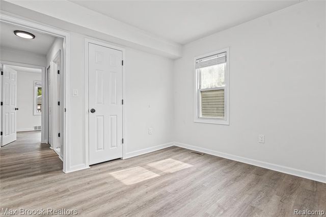 12399 Prospect Avenue, Warren, MI 48089