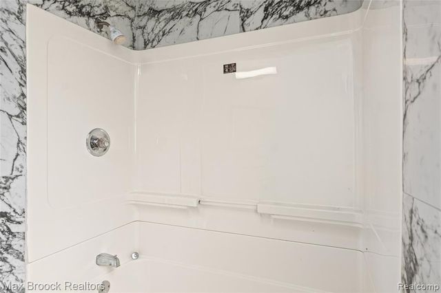 12399 Prospect Avenue, Warren, MI 48089