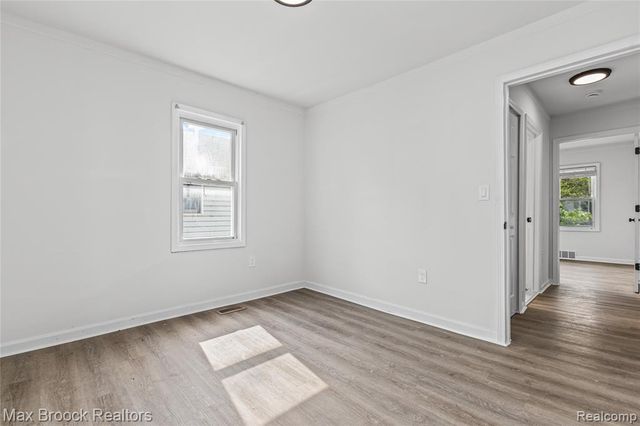12399 Prospect Avenue, Warren, MI 48089