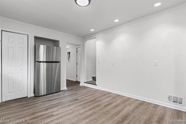 12399 Prospect Avenue, Warren, MI 48089