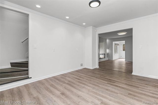 12399 Prospect Avenue, Warren, MI 48089