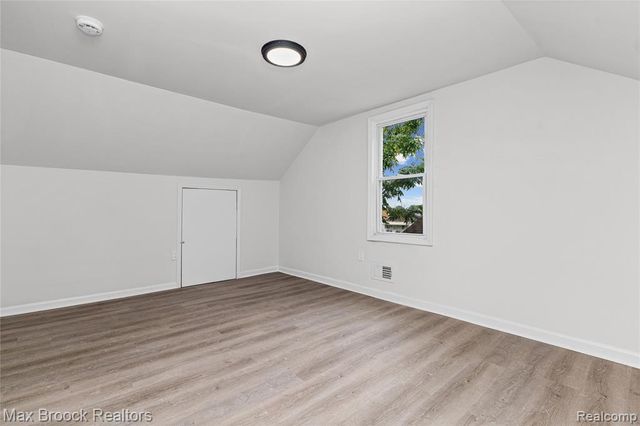 12399 Prospect Avenue, Warren, MI 48089