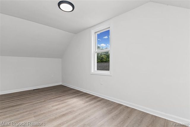 12399 Prospect Avenue, Warren, MI 48089