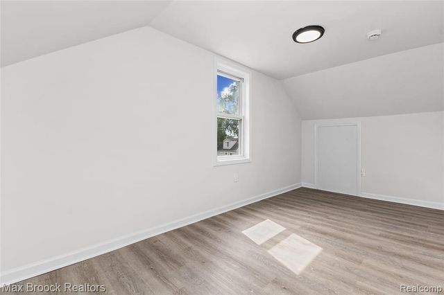 12399 Prospect Avenue, Warren, MI 48089