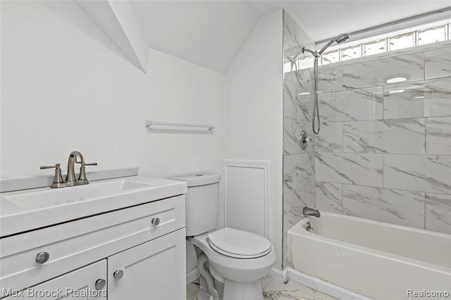 12399 Prospect Avenue, Warren, MI 48089