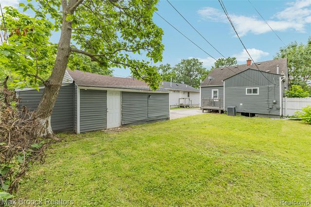 12399 Prospect Avenue, Warren, MI 48089