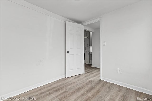 12399 Prospect Avenue, Warren, MI 48089