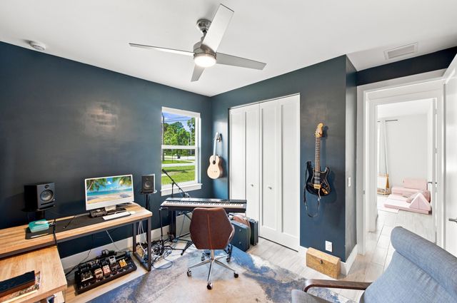 18302 Limestone Creek Road, Jupiter, FL 33458