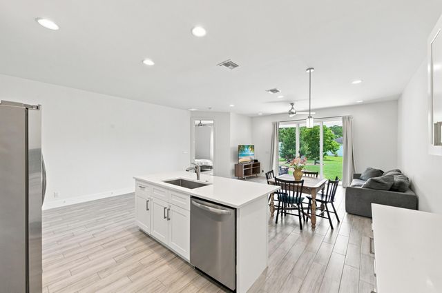18302 Limestone Creek Road, Jupiter, FL 33458