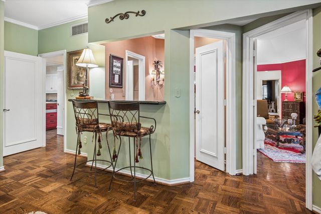 7276 Lupton Circle, Dallas, TX 75225