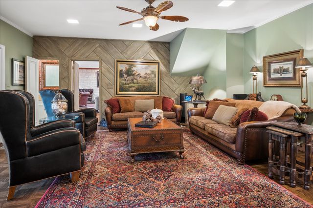 7276 Lupton Circle, Dallas, TX 75225