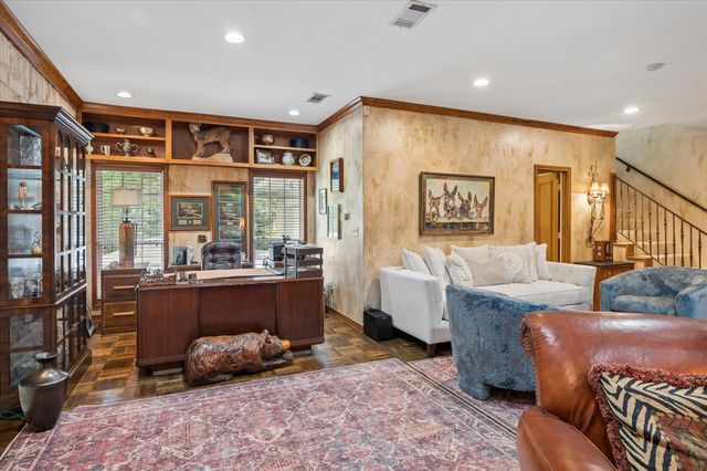 7276 Lupton Circle, Dallas, TX 75225