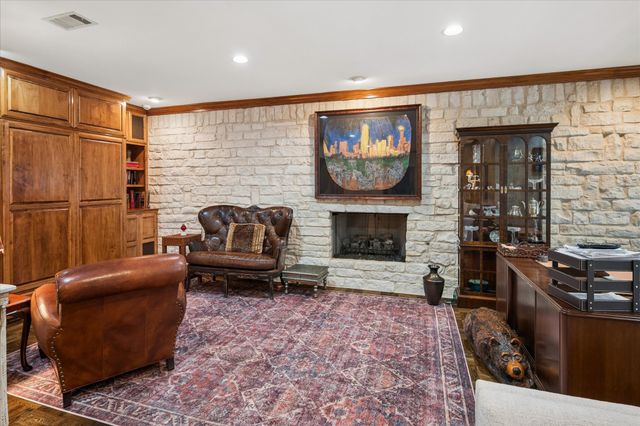 7276 Lupton Circle, Dallas, TX 75225