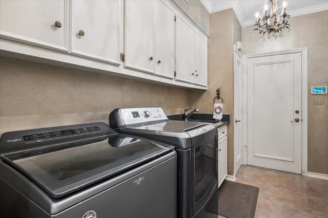 7276 Lupton Circle, Dallas, TX 75225