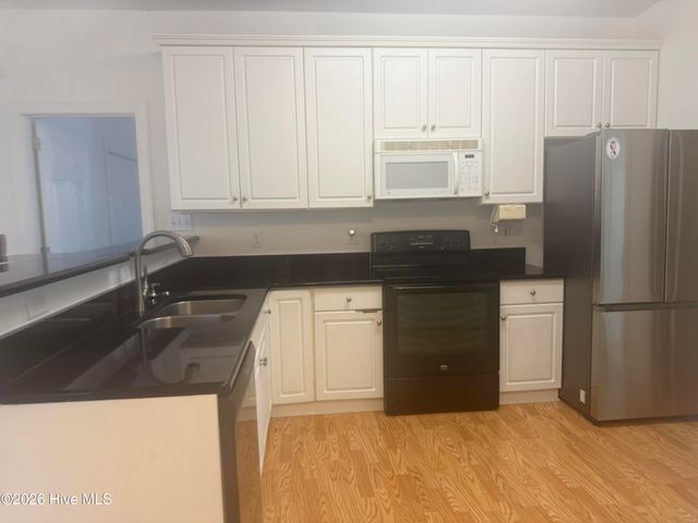 4975 N Hampton Drive SE, Boiling Spring Lakes, NC 28461