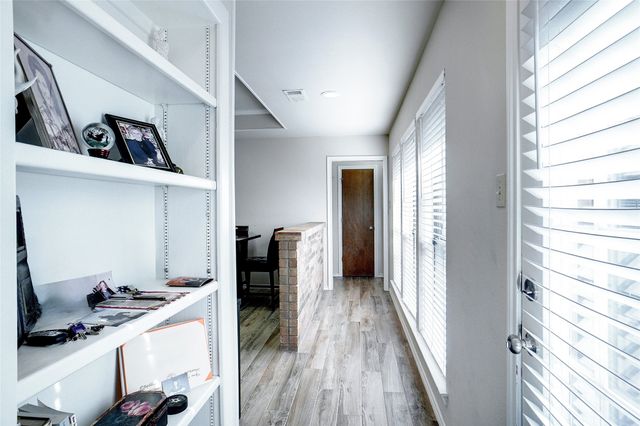 2622 Briarwood Drive, Grapevine, TX 76051