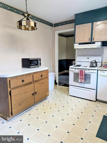 2941 SUNSET AVE, East Norriton, PA 19403