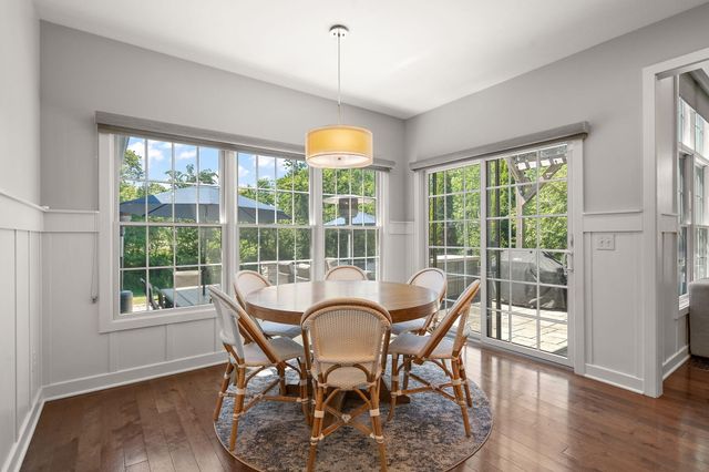 1245 Kilarney Road, Chesterton, IN 46304