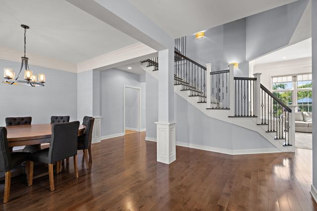 1245 Kilarney Road, Chesterton, IN 46304