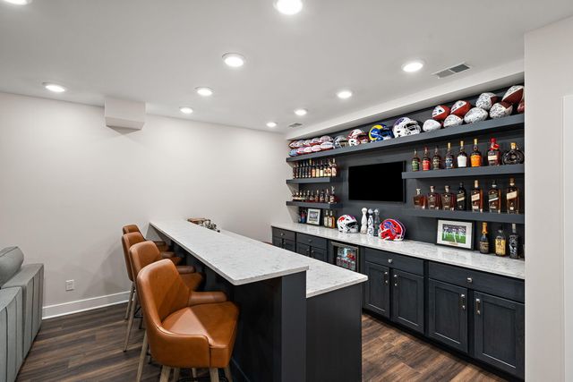 1245 Kilarney Road, Chesterton, IN 46304