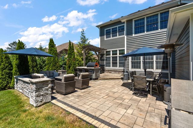 1245 Kilarney Road, Chesterton, IN 46304