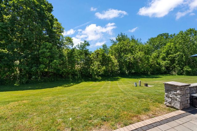 1245 Kilarney Road, Chesterton, IN 46304