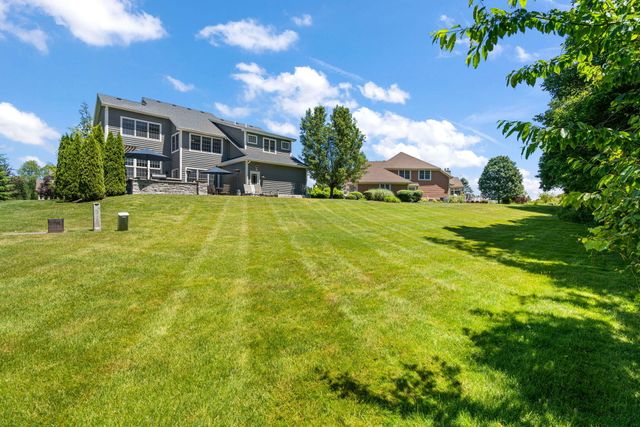 1245 Kilarney Road, Chesterton, IN 46304