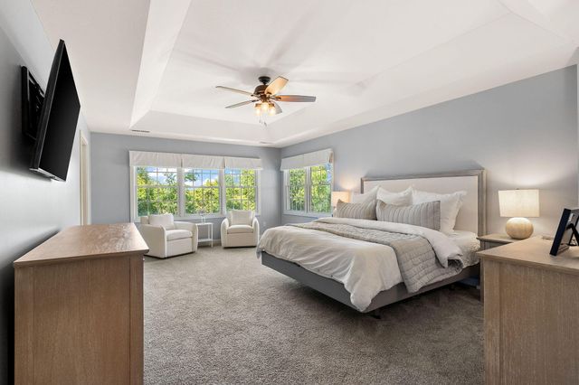1245 Kilarney Road, Chesterton, IN 46304