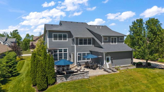 1245 Kilarney Road, Chesterton, IN 46304