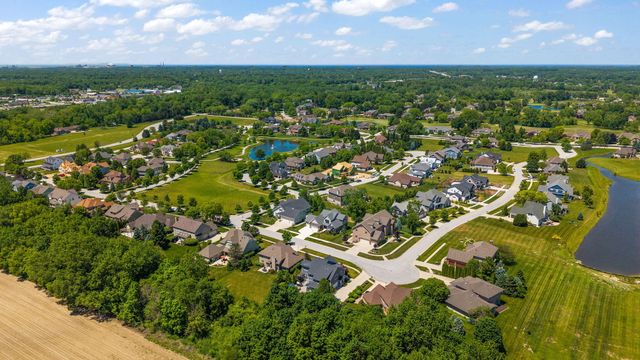 1245 Kilarney Road, Chesterton, IN 46304
