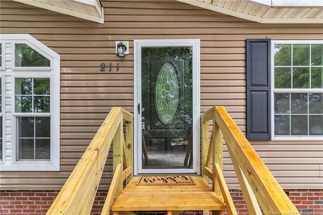 211 Jkats Lane, Raeford, NC 28376