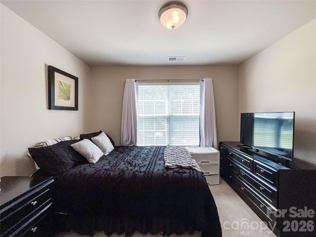 6019 Grassy Knoll Circle, Matthews, NC 28104