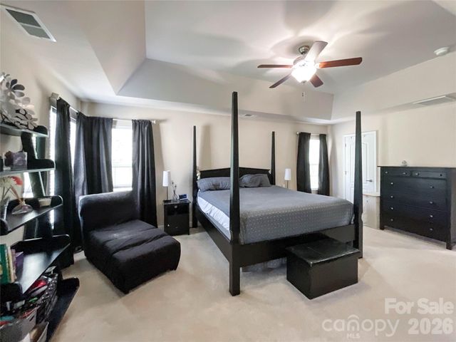 6019 Grassy Knoll Circle, Matthews, NC 28104