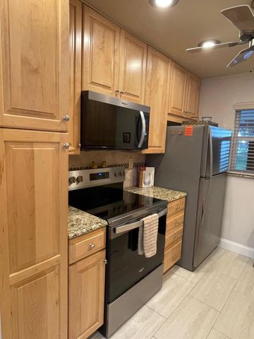 100 Leisure Lake Circle 109, Boynton Beach, FL 33426