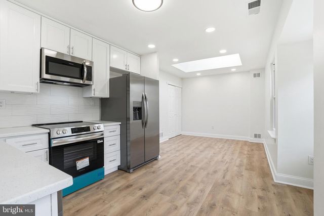 6687 PICKWICK CT, Bensalem, PA 19020