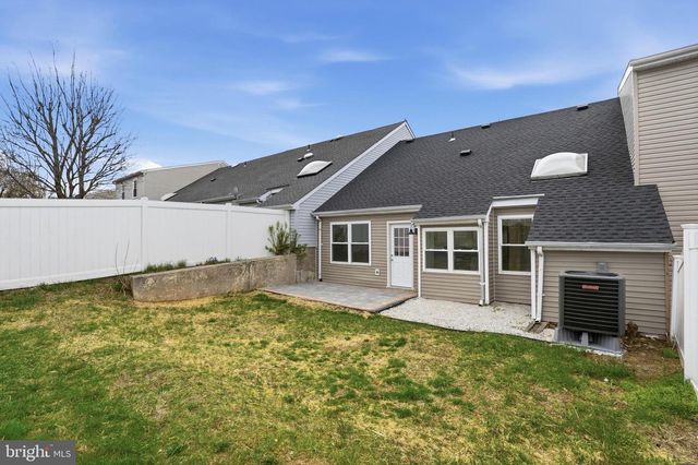 6687 PICKWICK CT, Bensalem, PA 19020