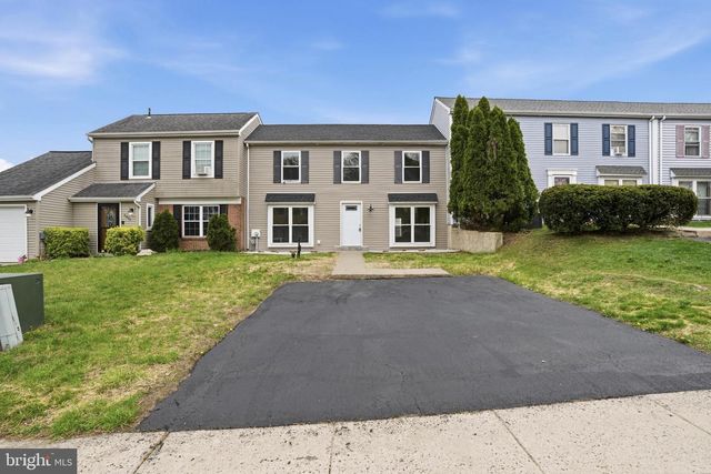 6687 PICKWICK CT, Bensalem, PA 19020