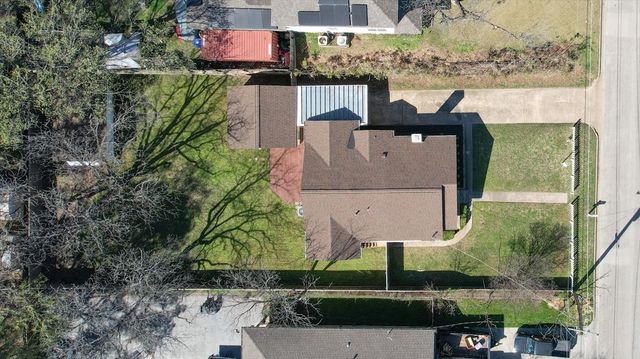 4715 White Oak Lane, River Oaks, TX 76114