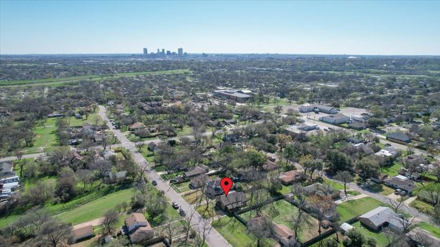 4715 White Oak Lane, River Oaks, TX 76114