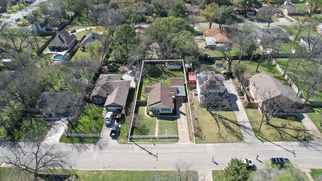 4715 White Oak Lane, River Oaks, TX 76114