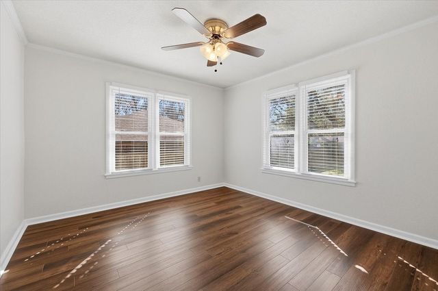 4715 White Oak Lane, River Oaks, TX 76114